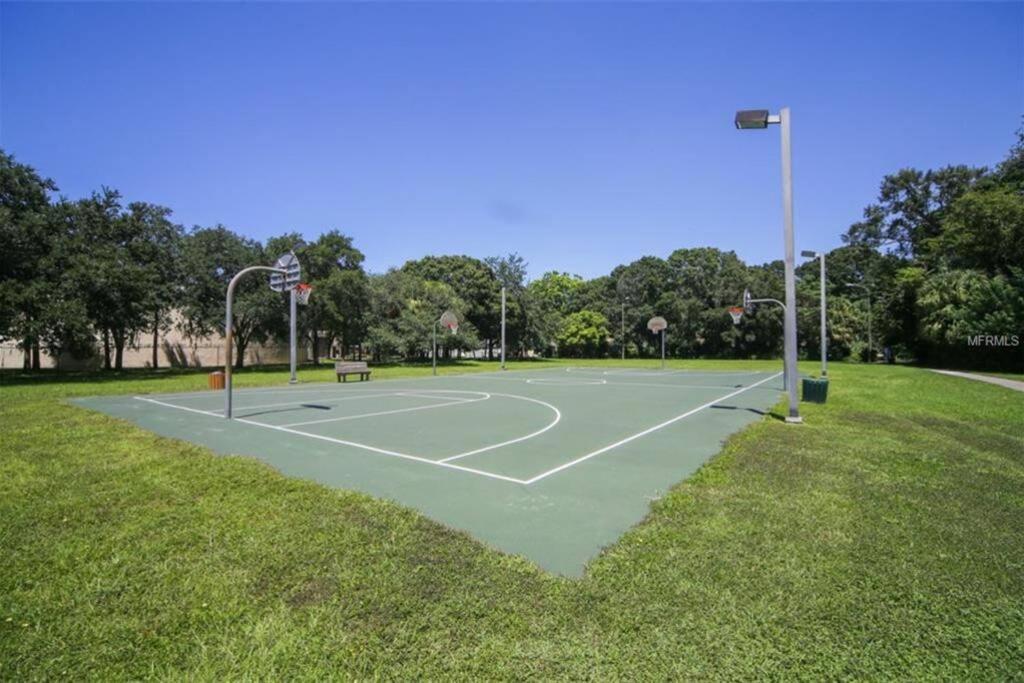 One Bed Suite Near Beaches And Downtown Sarasota Exterior foto
